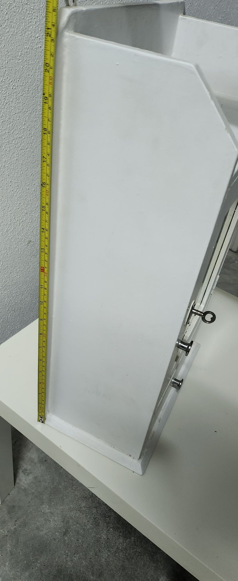 Movel WC branco antigo