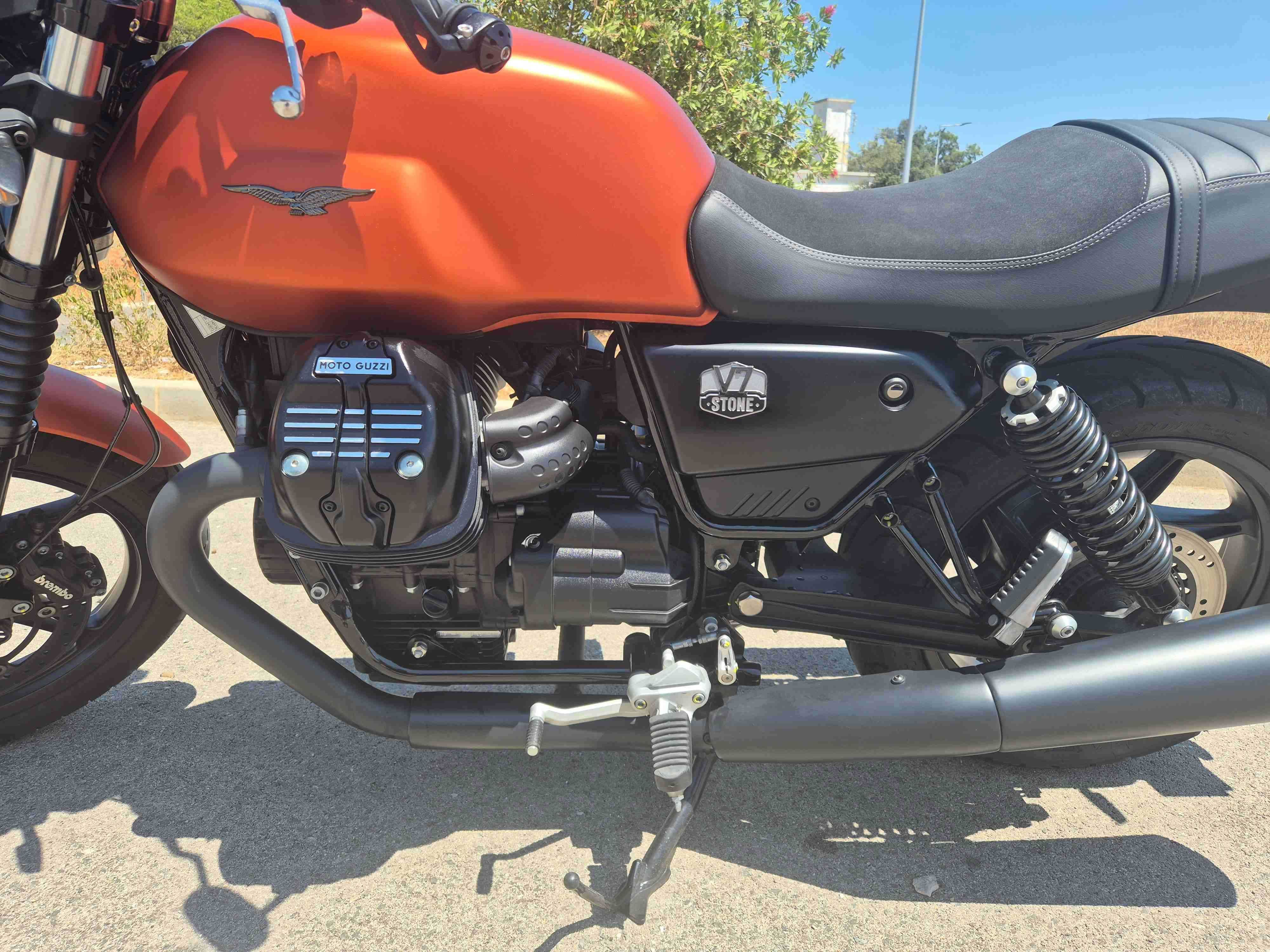 Moto Guzzi V7 Stone 850cc de 2022