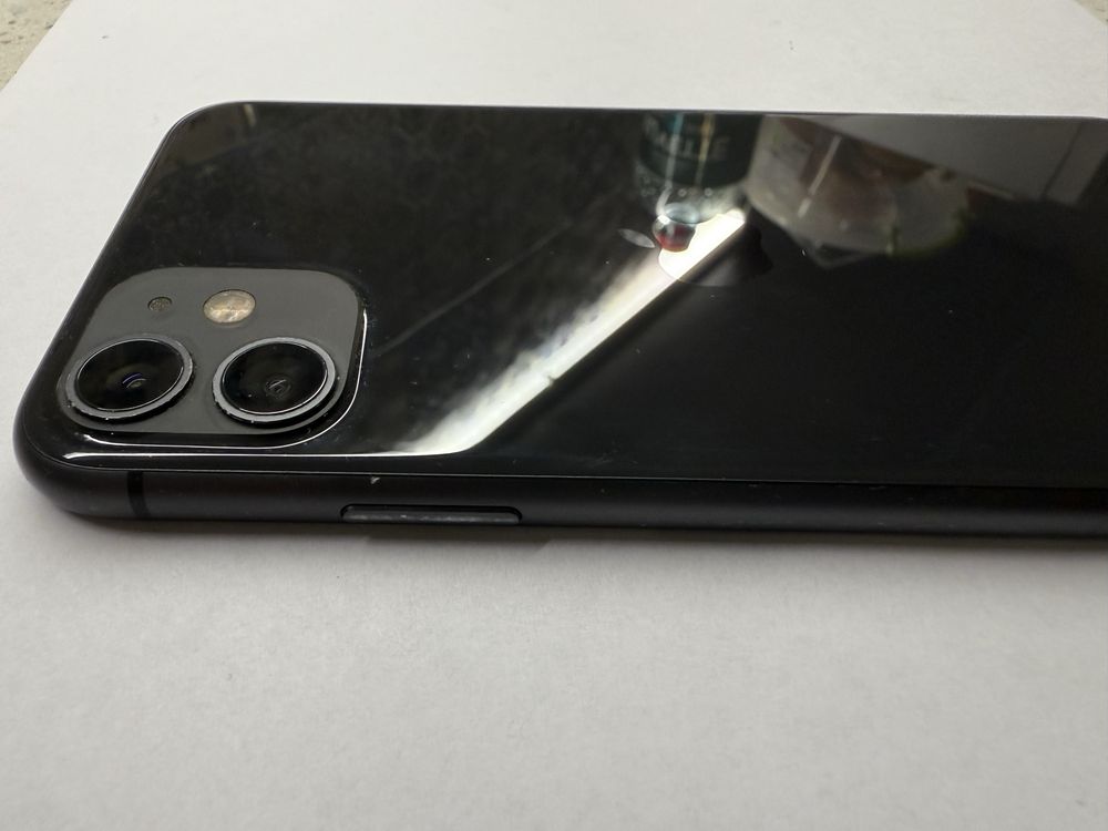 Продам задню кришку,модуль камер,Iphone 11
