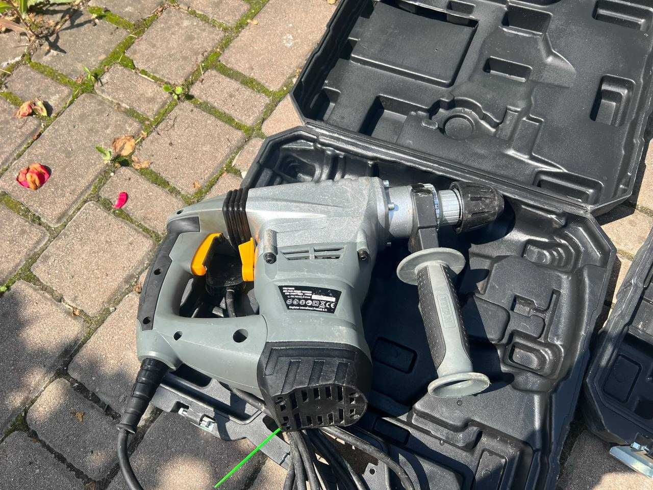 ПЕРФЕРАТОР (Відбійний молоток) TITAN TTB278SDS