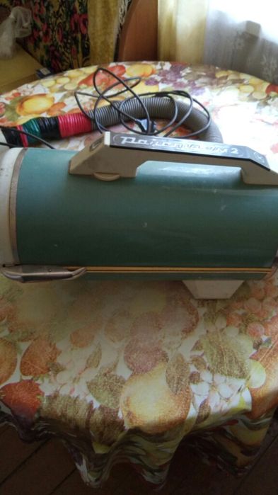 продам пылесос"Ракета"