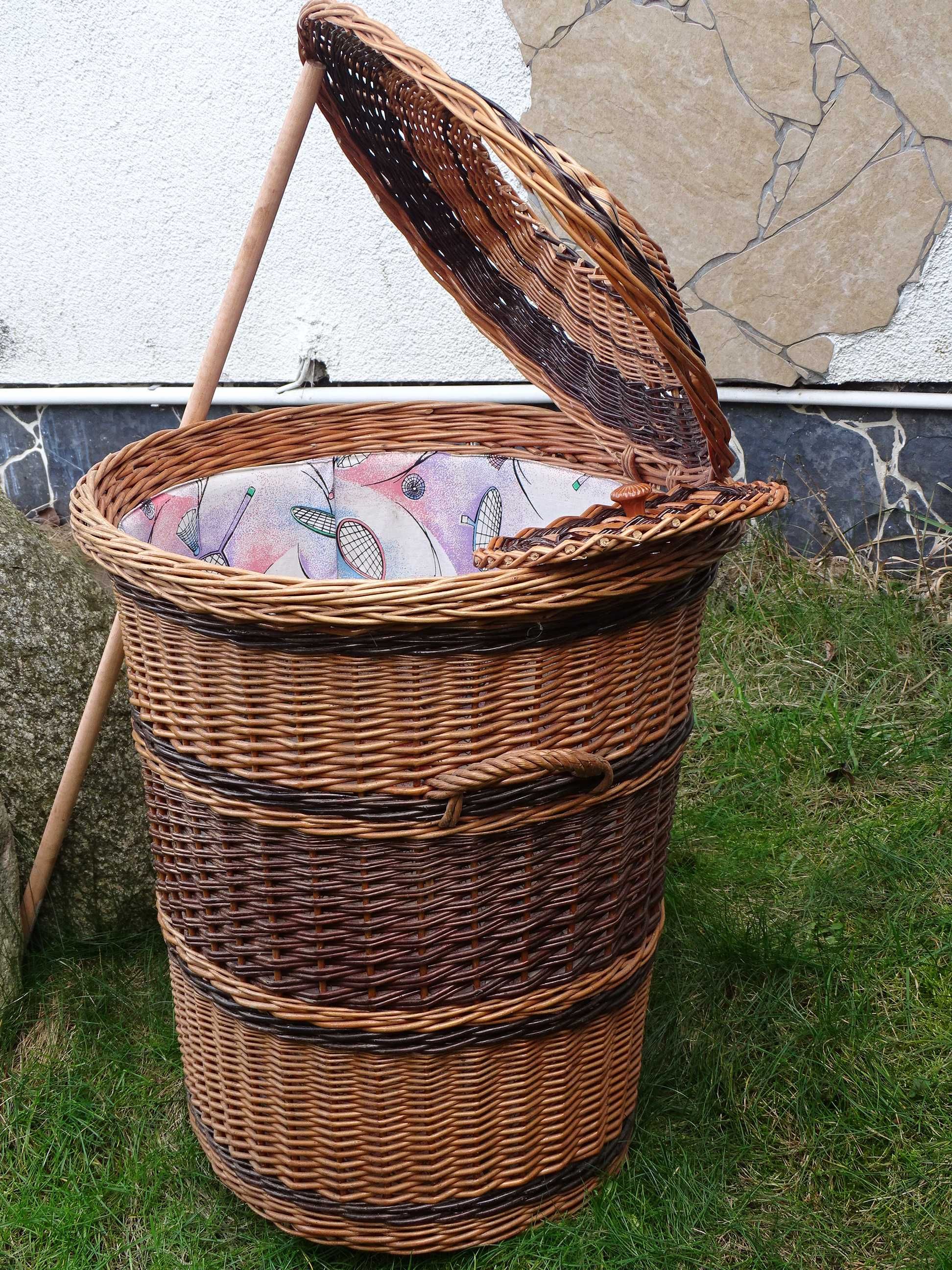 Kosz rattanowy na bieliznę wys. 69 X 66 X 60 cm