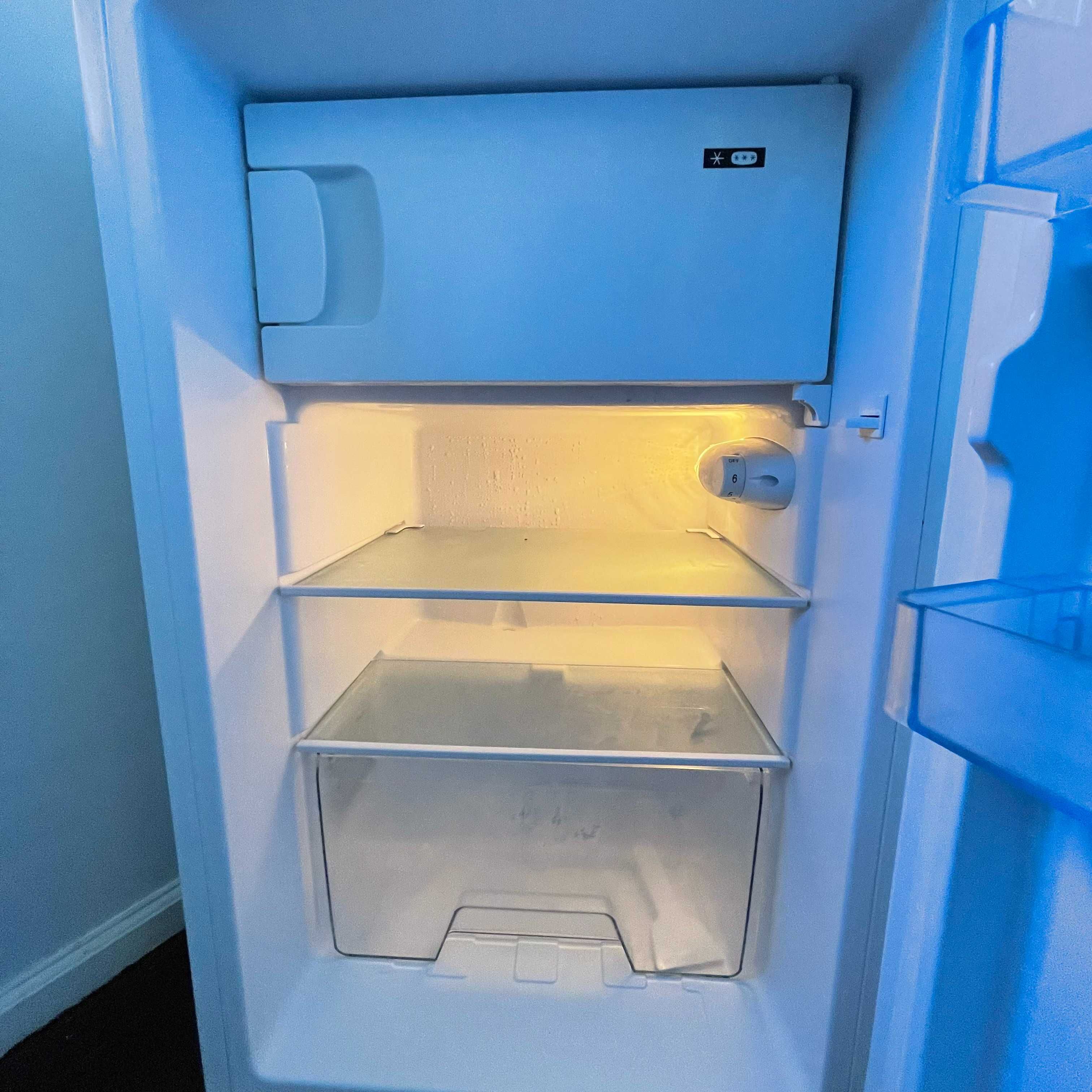 Frigorífico Mini Bar TEKA TS1 138 (Estático - 84.5 cm - 98 L - Branco)