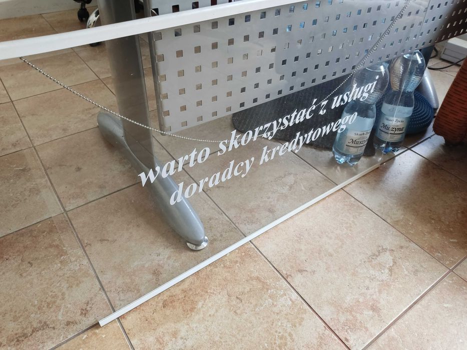 3 różne plexi do biura kredytowego, grawerowane laserowo, 5mm grubości
