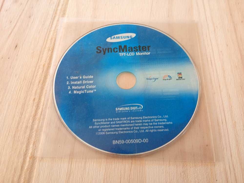 CD-ROM Monitor Samsung SyncMaster TFT-LCD