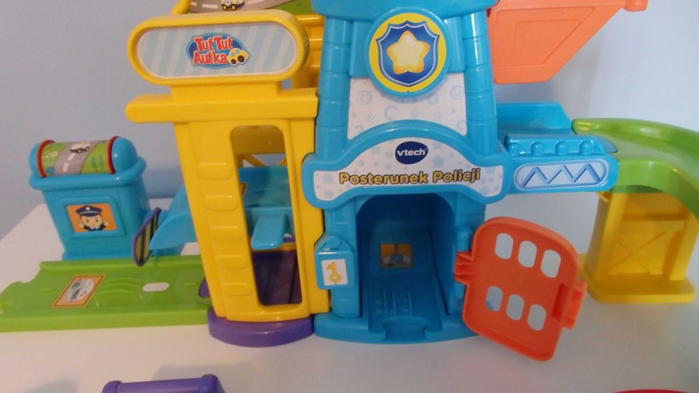 Vtech Tut Tut autka posterunek policji garaż 61073