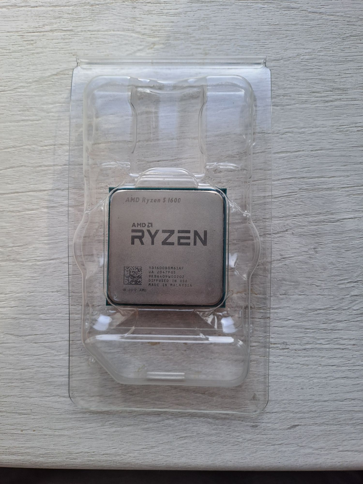 ЦП Ryzen 5 1600, у хорошем состояние