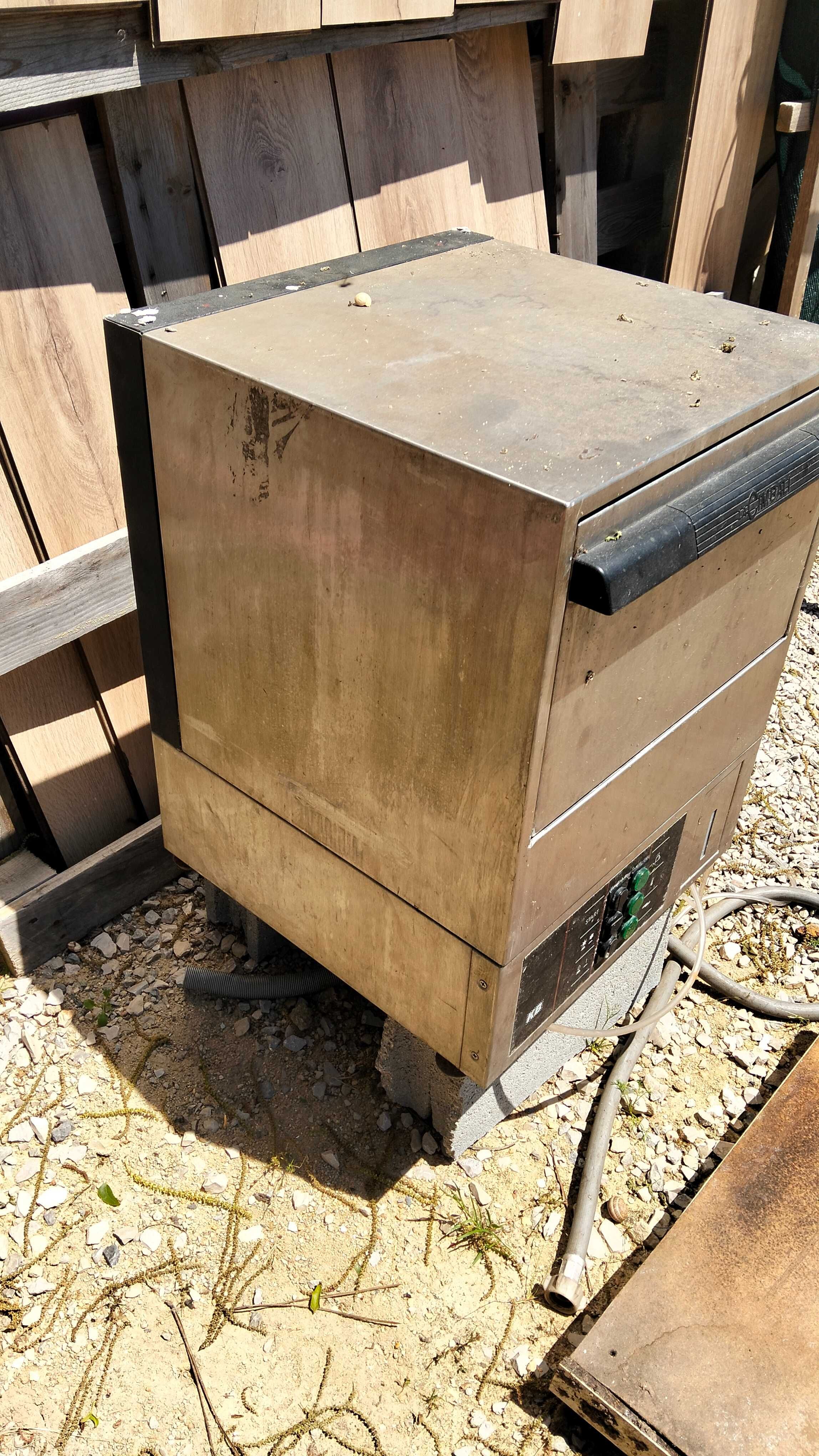 Máquina de lavar chávenas para desocupar