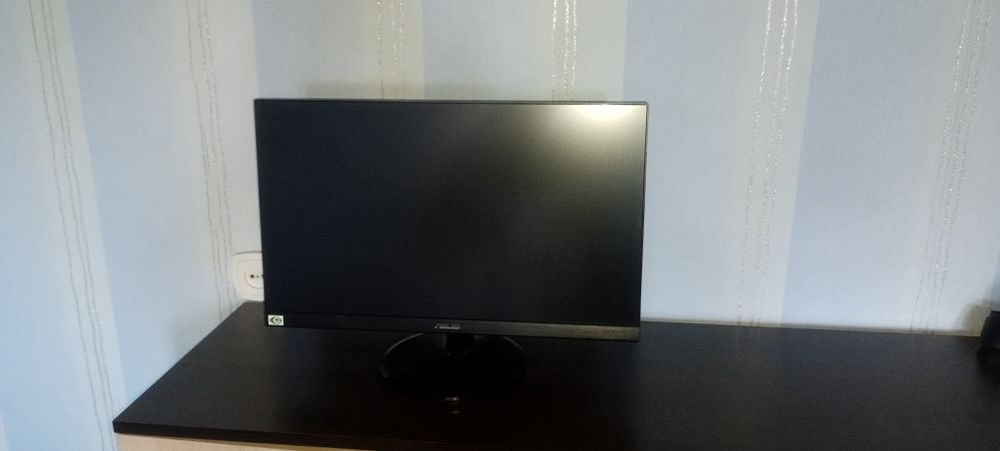 Продам монітор Asus