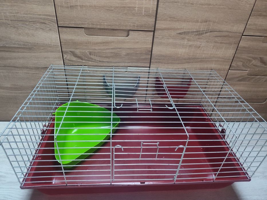 Sprzedam klatkę z wyposażeniem