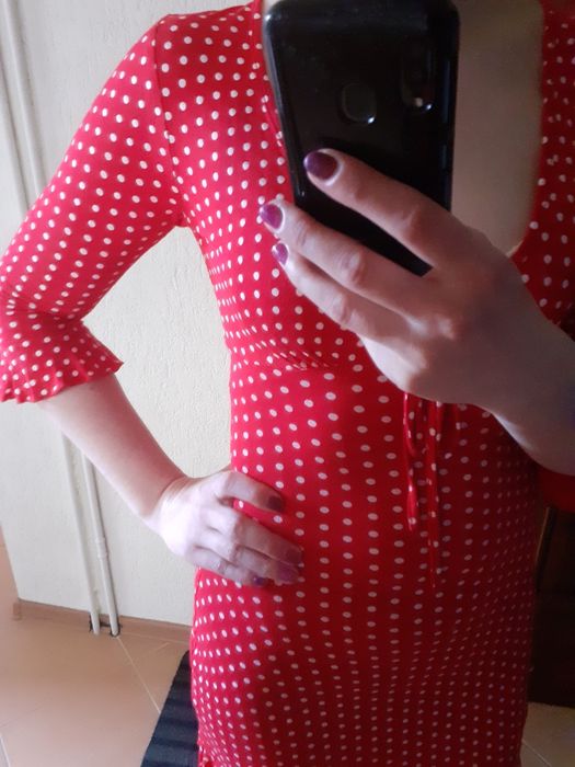 Czerwona piękna sukienka