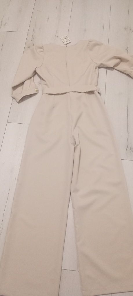 Kombinezon elegancki