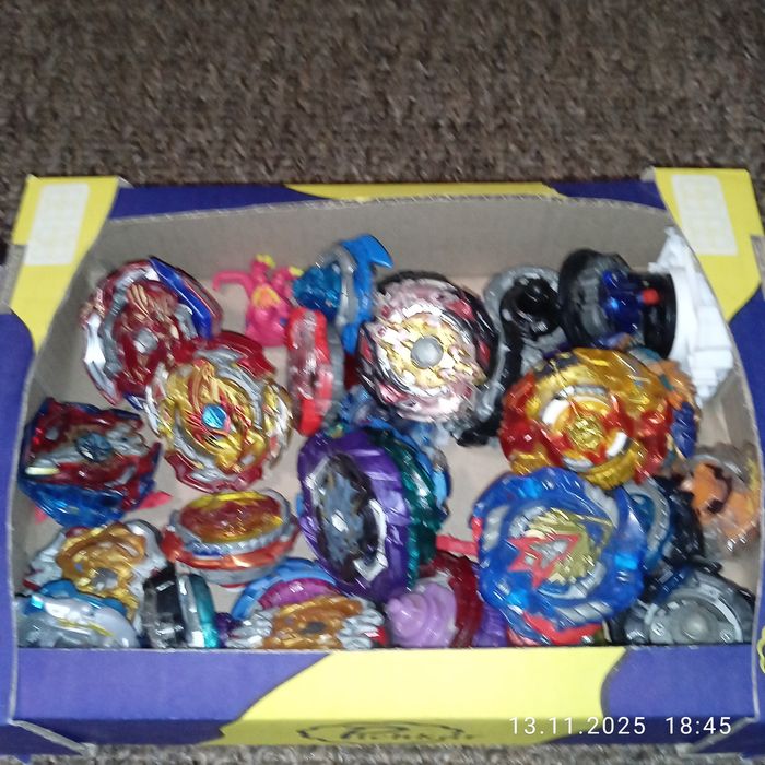 продам бейблейди