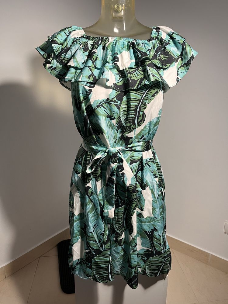 7 vestidos diferentes e uma saia