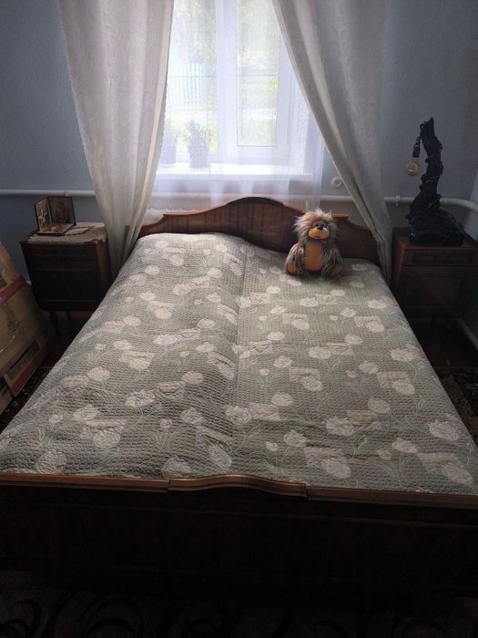 Ліжко двоспальне з матрацом 160*190 самовивіз