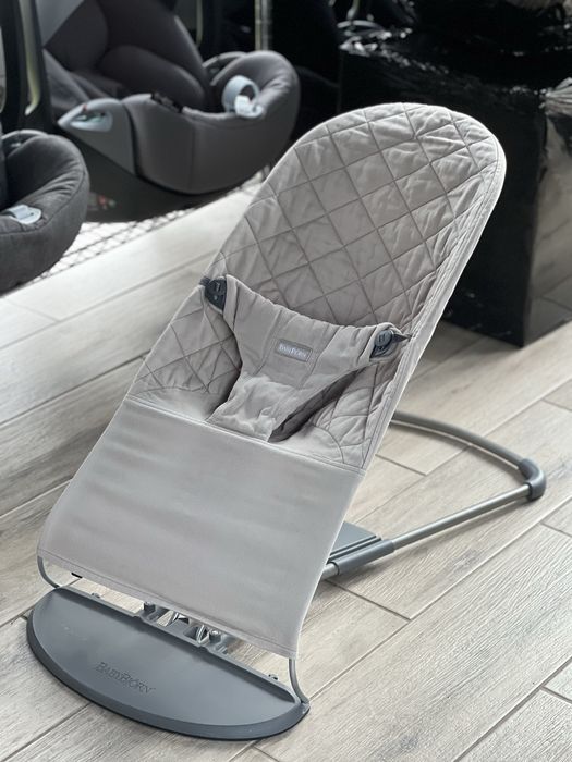 Шезлонг дитячий  babybjorn