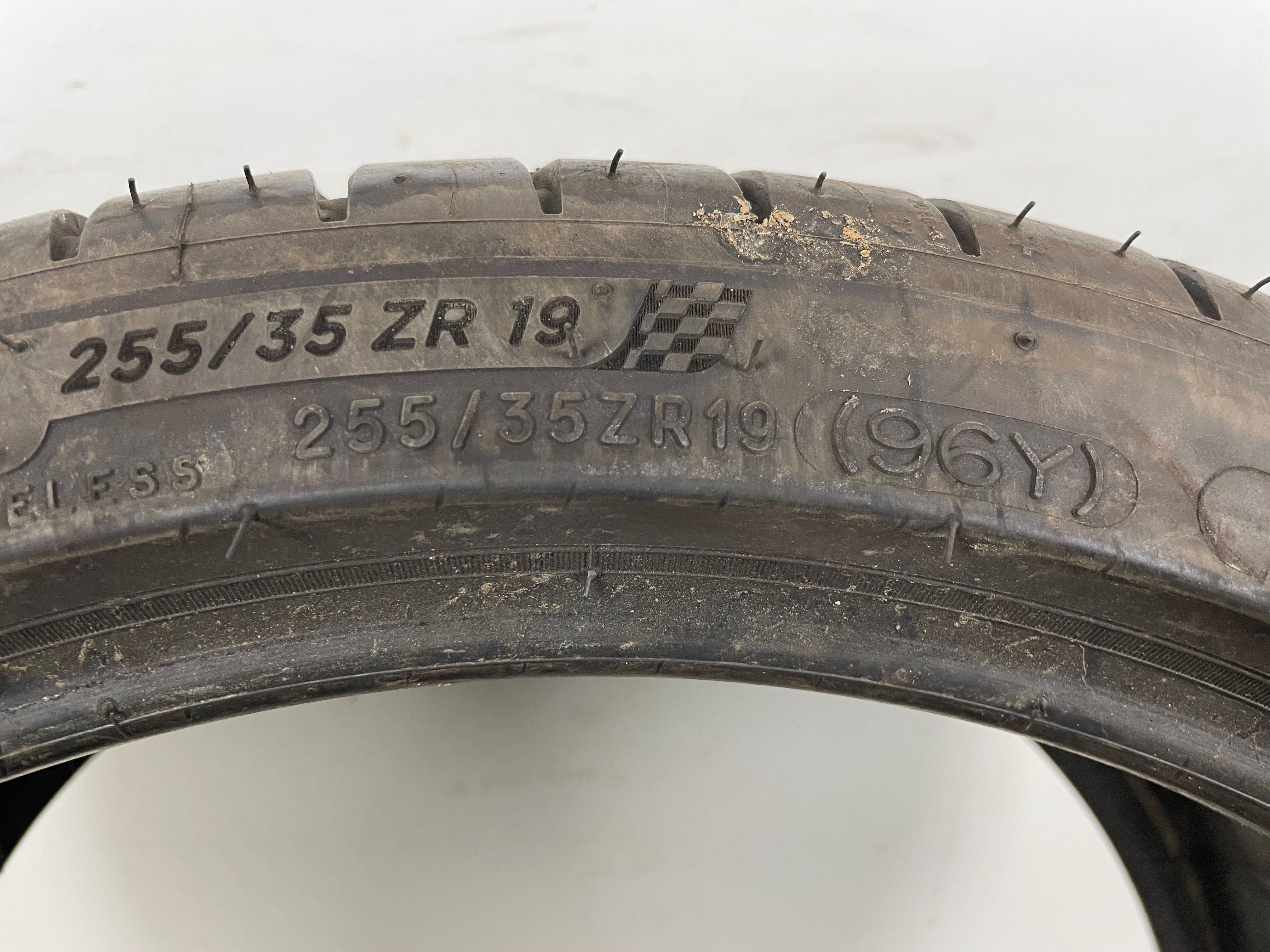 255/35R19 96Y Michelin Pilot Sport 4