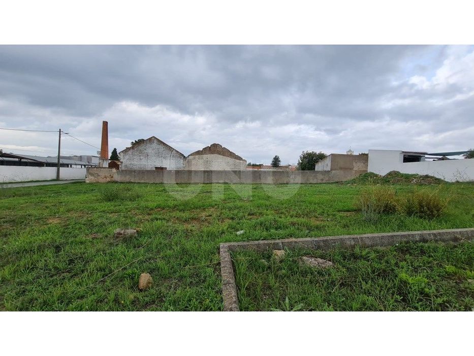 Construa a casa neste terreno - Azaruja