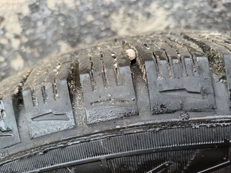 Nokian tyres 185/65 r15  резина
