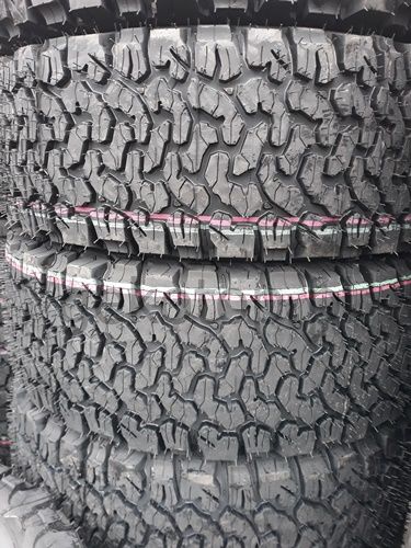 opony 235/65 R17 ROCK PETARDA 4x4 A/T BFG ALL TERAIN 50x50 bieżnikowan