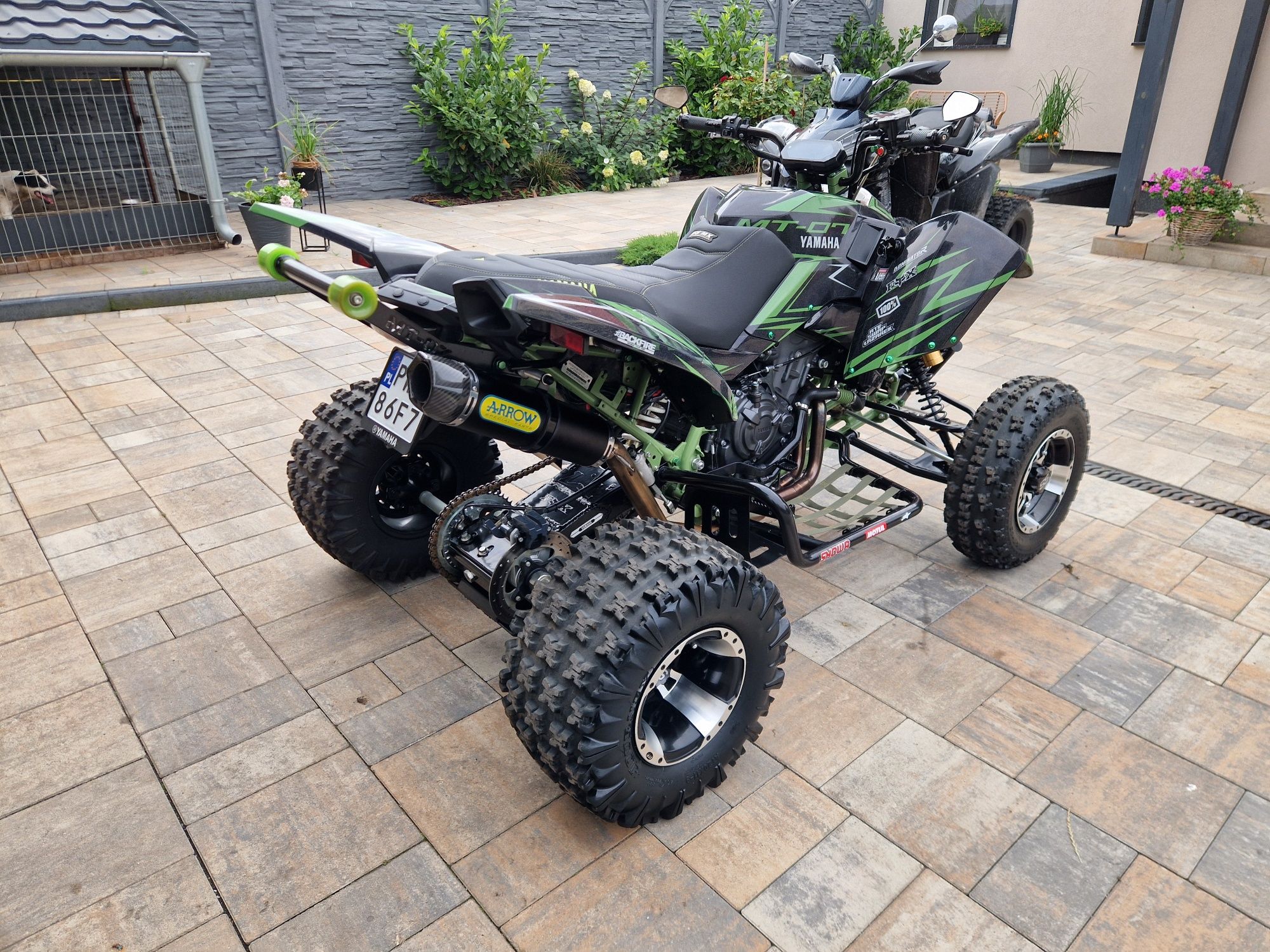 Quad Access Triton Lukcy Star swap MT07 [yamaha,ltz,raptor]
