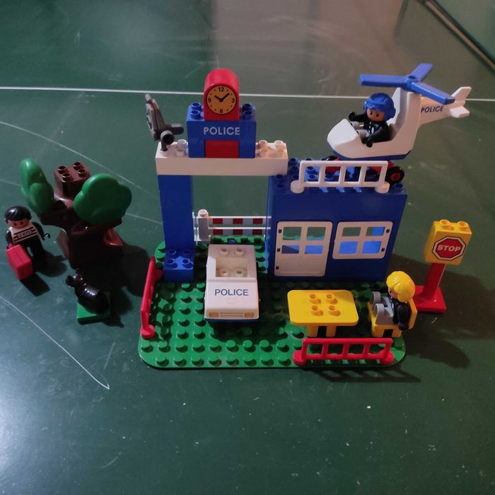 Lego duplo - Posto de polícia