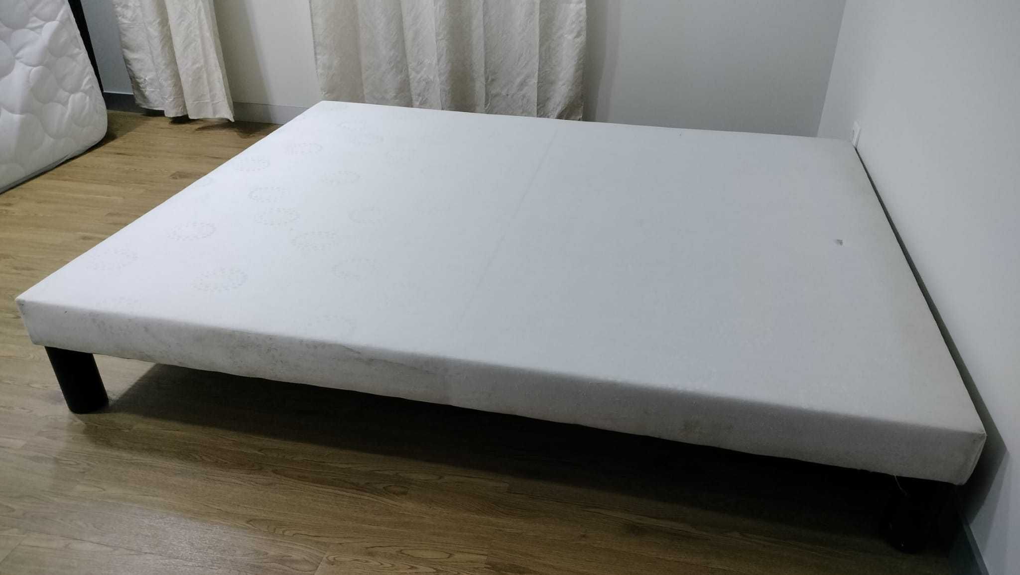Estrado de cama de casal 200 x 160 cm