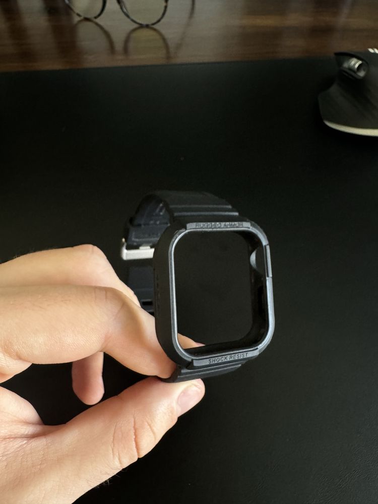 Bransoleta spigen czarna sportowa apple watch 44mm 45mm