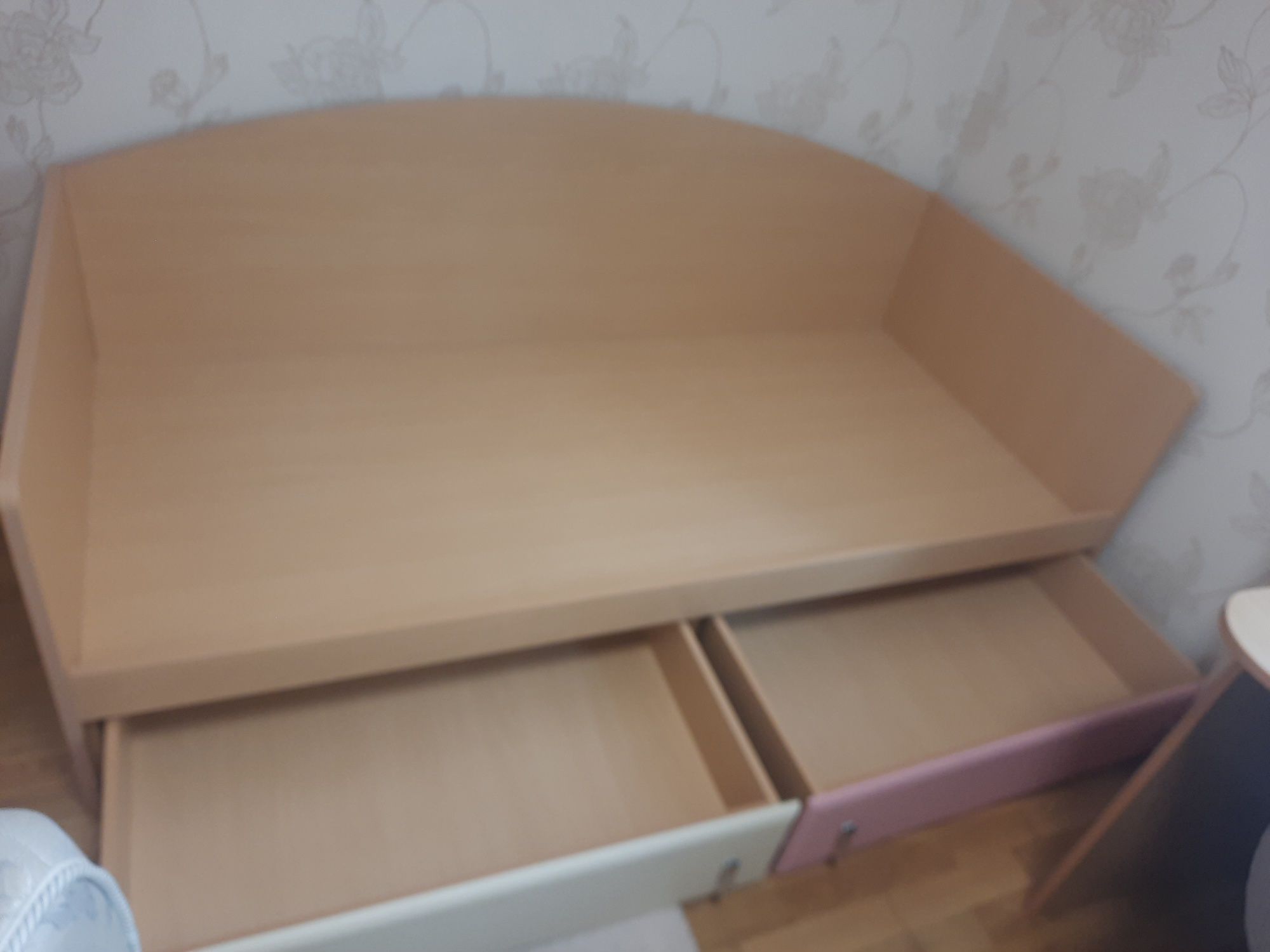 Ліжко з матрасом Венетто