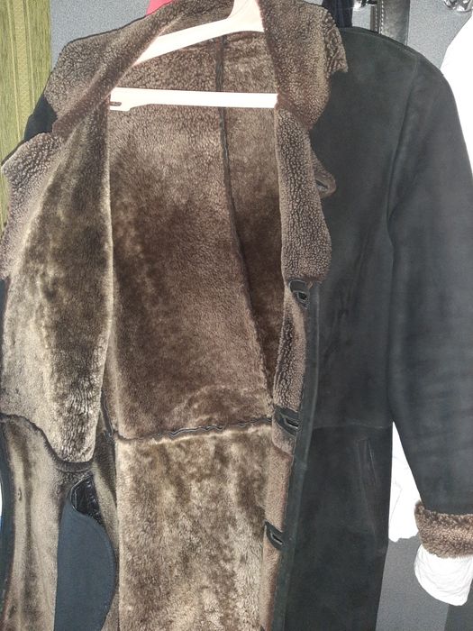 Продаю мужскую дубленку