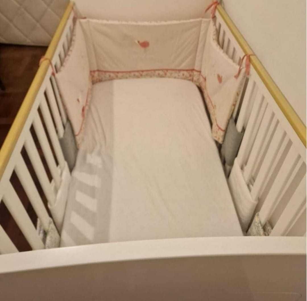 Cama de bebé/criança