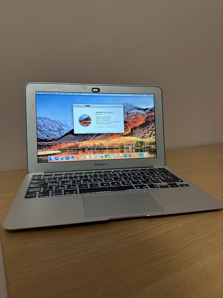 Ноутбук Macbook air (11-inch, Mid 2011) intel core i7