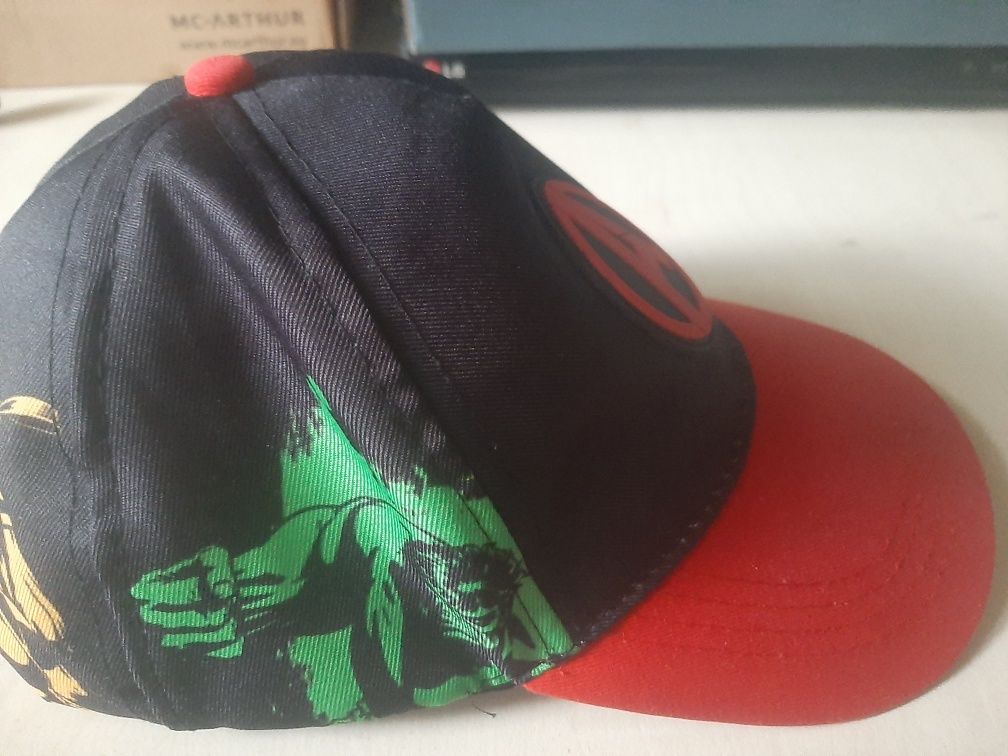 Czapka z daszkiem avengers