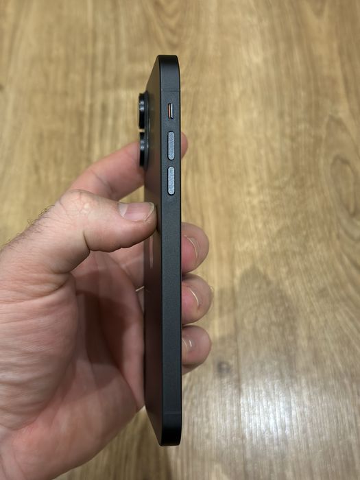 Iphone XR 16 128 gb айфон XR в корпусі 16 Black АКБ 100%