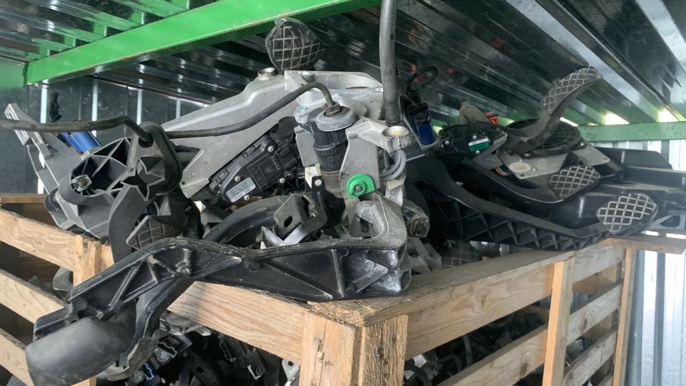 SERWO servo pompa hamulcowa AUDI A3 8L A4 B5 S4 B6 B7 A6 C5 C6