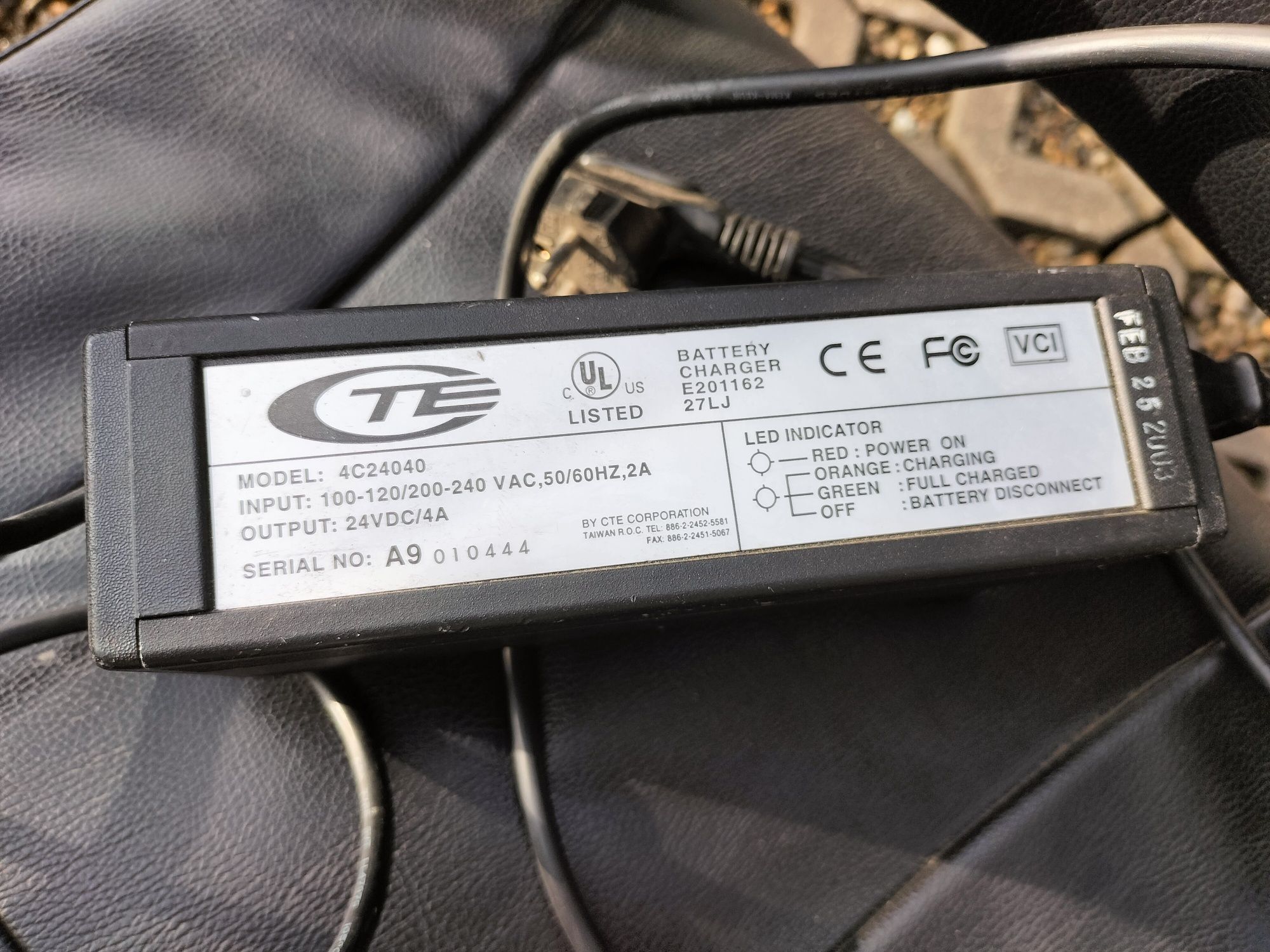 Wózek inwalidzki elektryczny