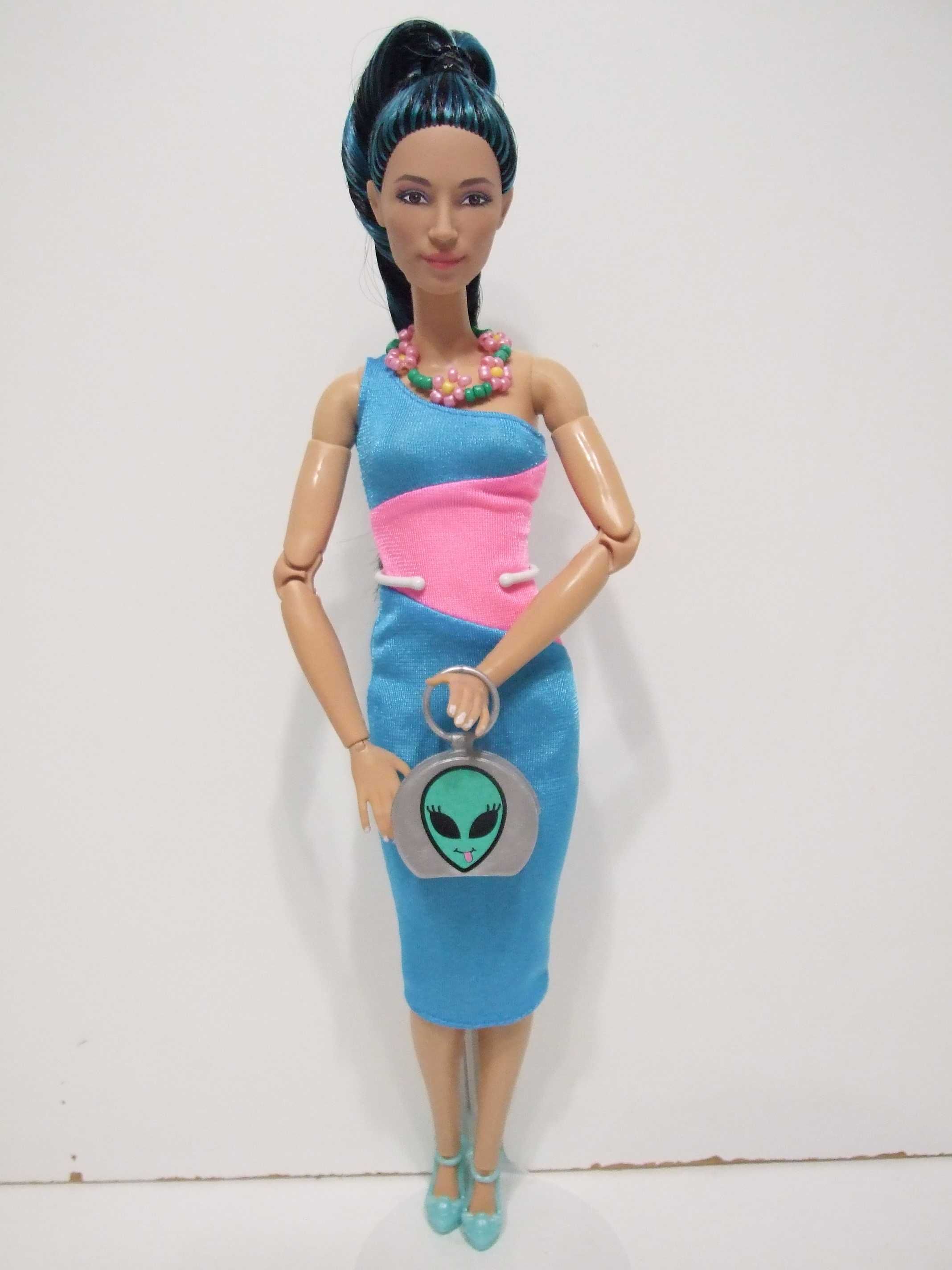 lalka Barbie Mattel made to move mtm ze stojakiem