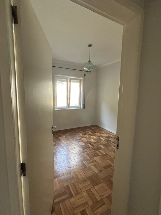 Apartamento t2+1 perto das piscinas de Campanhã