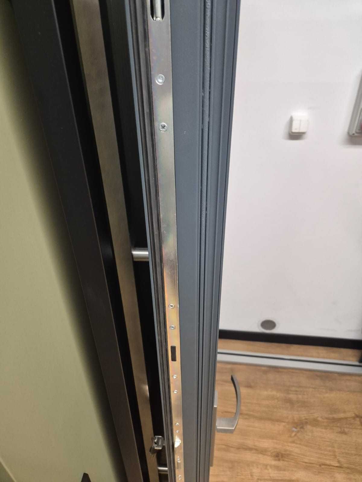 Drzwi zewnętrzne aluminiowe KMT MODERNO 90 LEwe antracyt