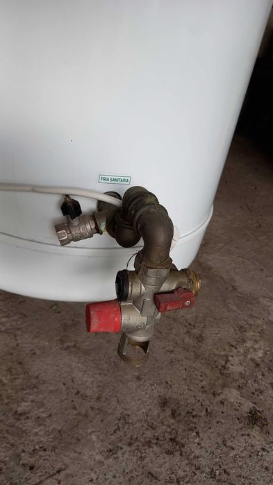Termoacumulador 200lt em ÓTIMO estado.