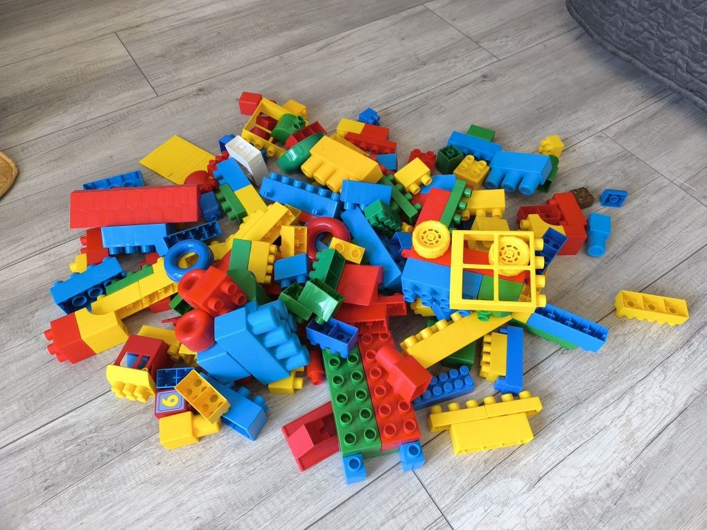 Klocki plastikowe duże