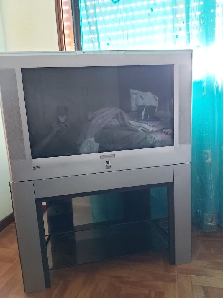 Televisão Firstline