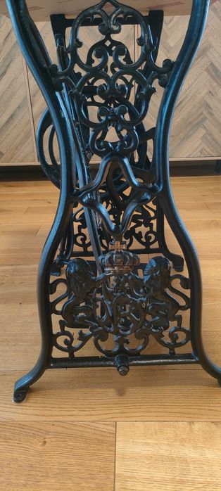 Stolik z maszyny do szycia Nogi od maszyny do szycia Singer