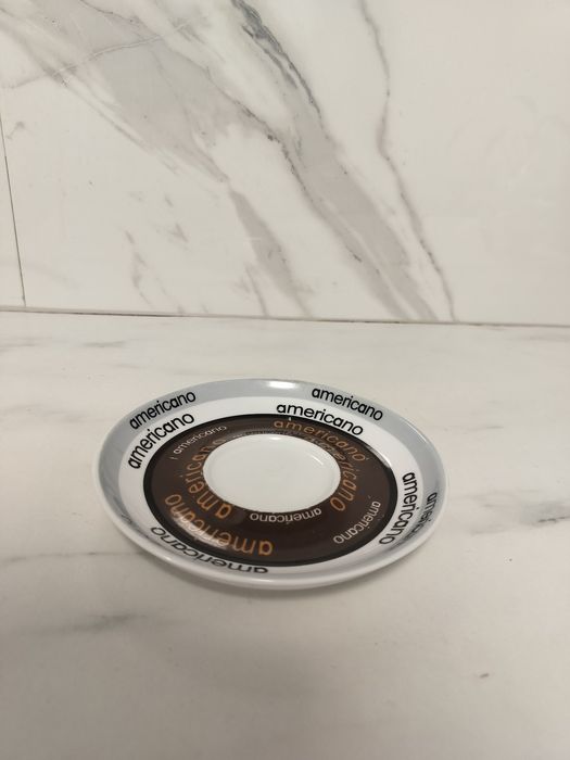 Filiżanka porcelanowa