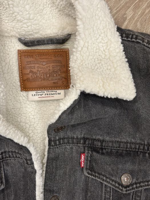 Жіноча джинсова куртка Levi’s Sherpa Premium S, шерпа