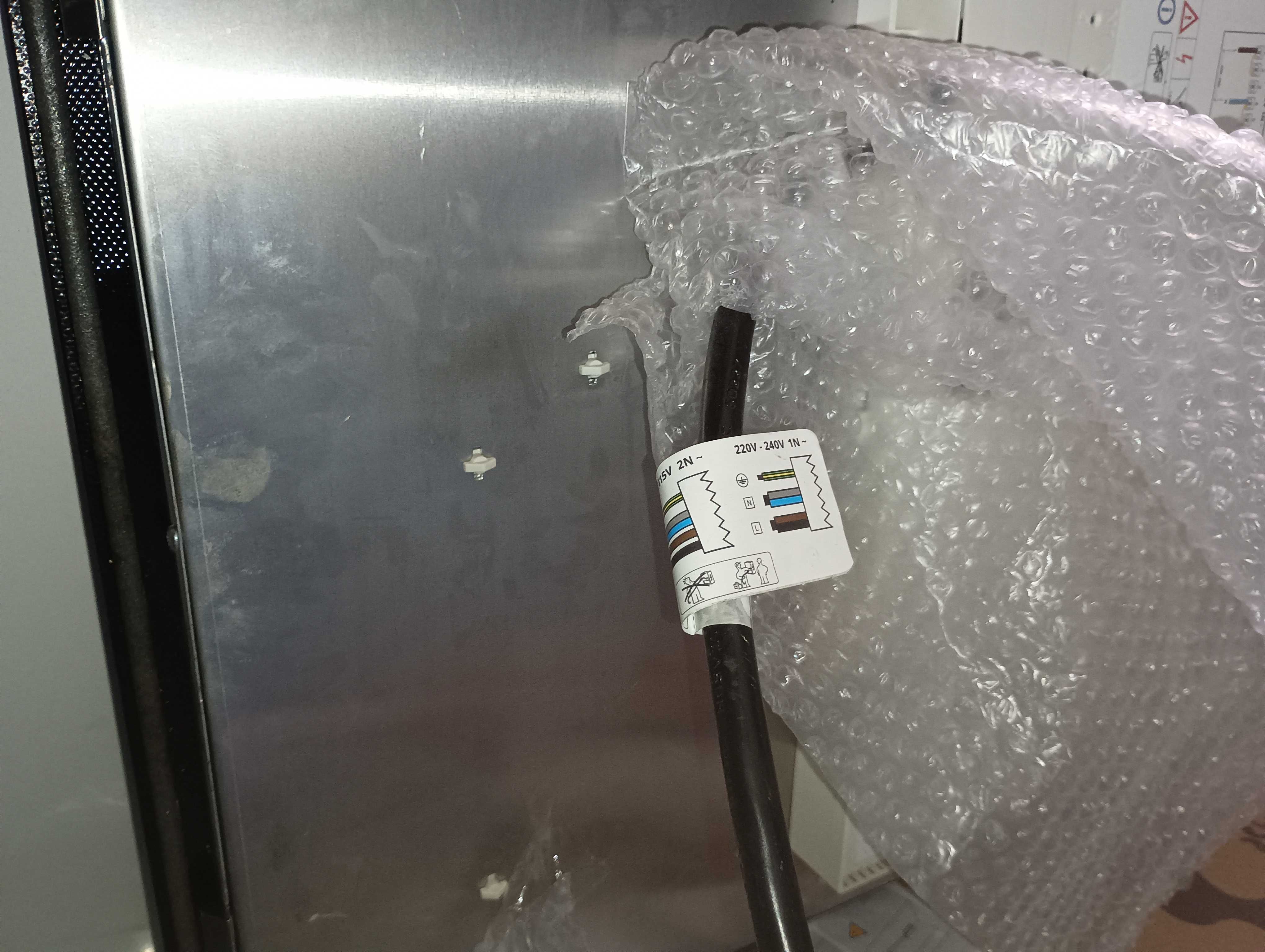 Placa de vitrocerâmica como nova. Não respondo a mensagem.