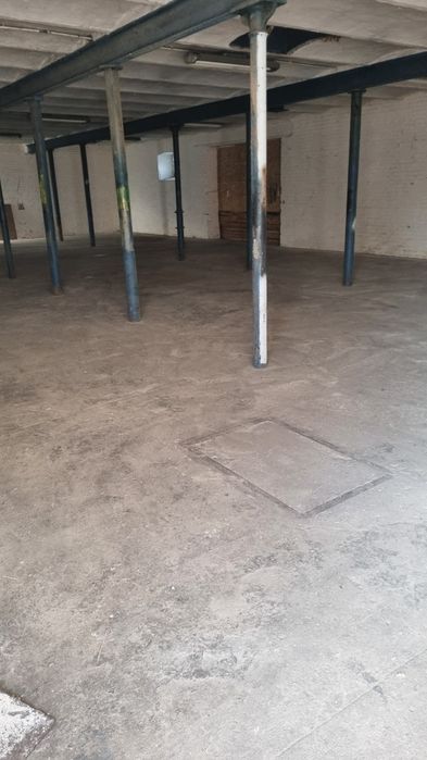 Wynajem pomieszczenia  z przeznaczeniem na garaże