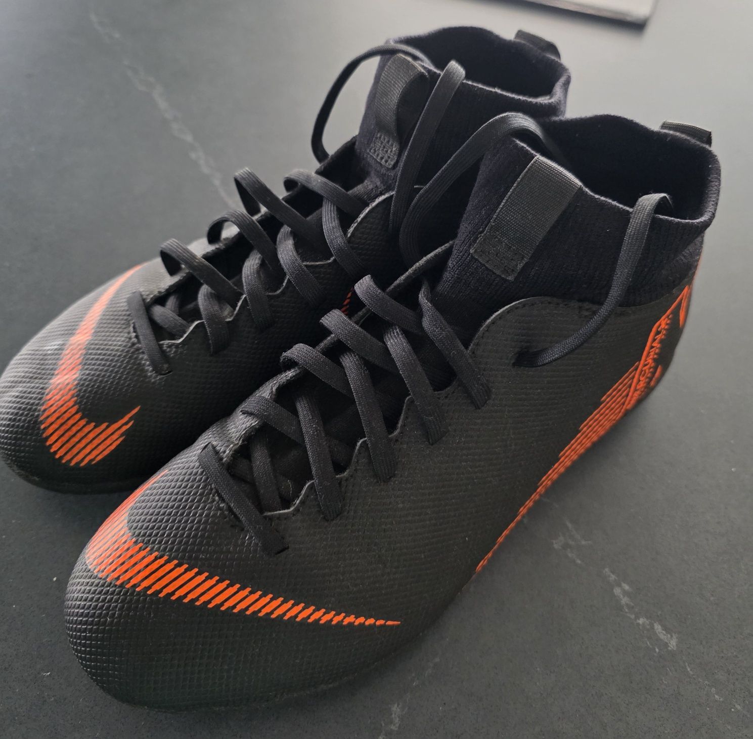 Chuteiras NIKE MERCURIAL X TURF