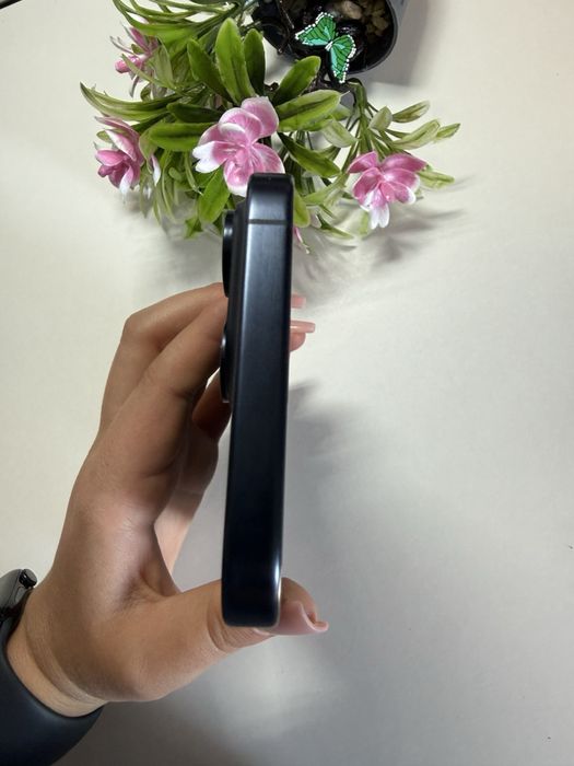 Продам айфон iphone 15 pro max 256