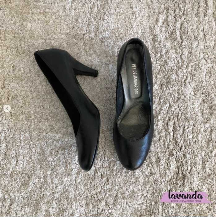 sapatos em pele tam.38